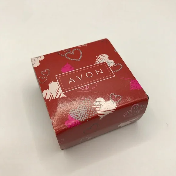 Avon Red Acrylic Hearts and Silver-Tone Tennis Bracelet - Picture 9 of 10